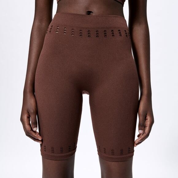 Zara Women's Perforated Seamless Short Leggings Size XS/S - Picture 1 of 8